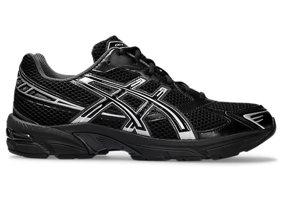 Asics GEL-1130 — Black/Pure Silver delivered to Sanur