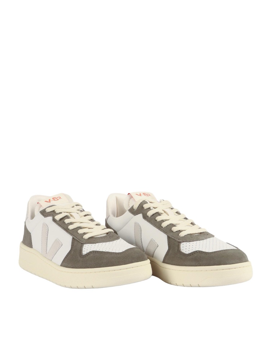 Veja V-82 — Leather Natural / Kaki delivered to Ubud
